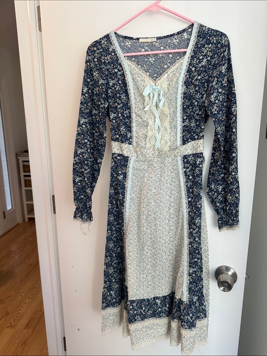 Gunne Sax Dresses & Skirts - Vintage Gunne Sax Prairie Maxi Dress | Navy Floral | Lace + Ribbon Detail